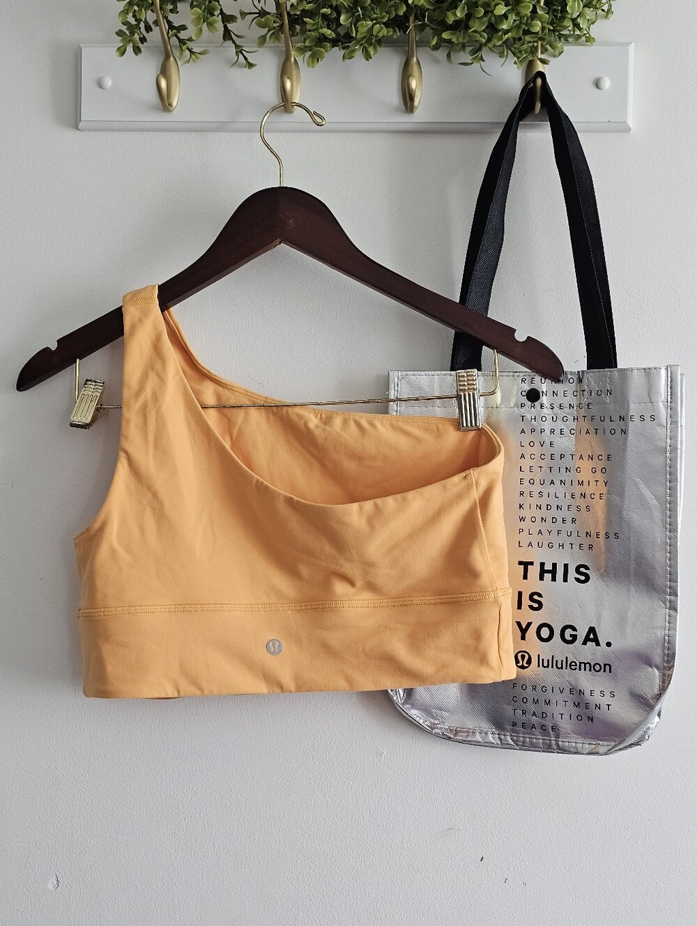 Lululemon One Shoulder Sports Bra Size 12 Orange + Silver Yoga Tote Bag - Picture 4 of 9